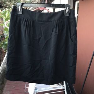 Theory black skirt. 95% silk